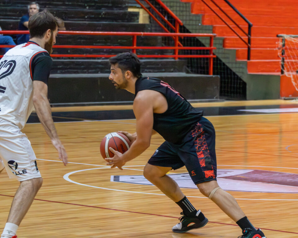 COLÓN SUMÓ MINUTOS ANTE SAN ISIDRO